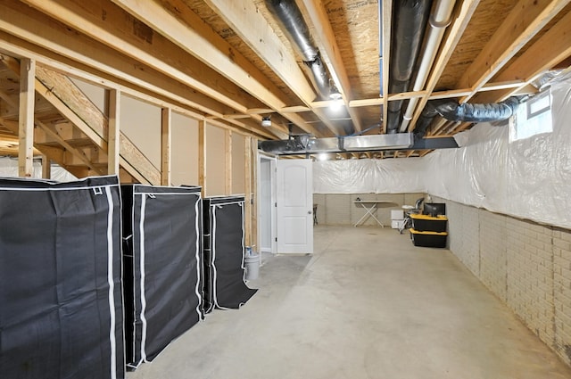 172 Rosewood Loop SE, Commercial Point, OH 43116 - basement with brick wall
