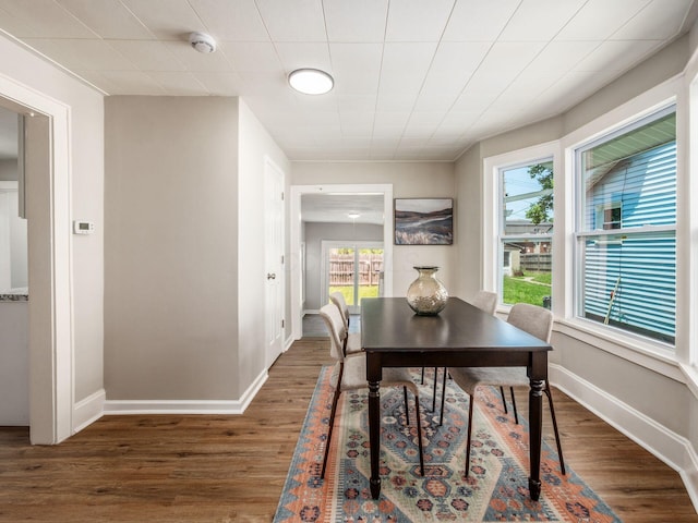 2040 Fairmont Ave, Columbus, OH 43223 - dining room featuring wood finished floors