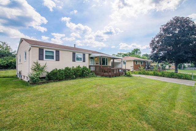 5375 Fullerton Dr, Columbus, OH 43232 - view of front of home featuring a front yard and a deck