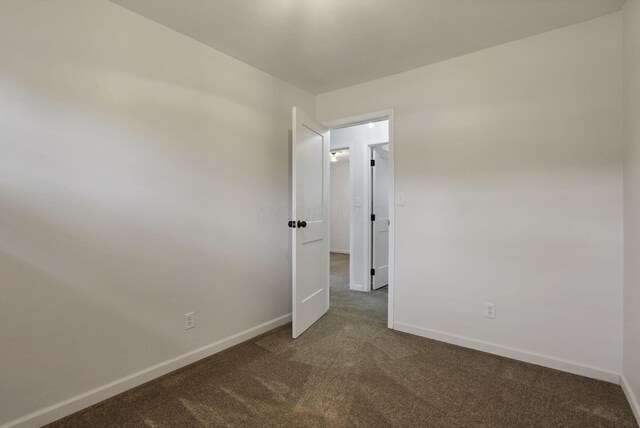 3496 Ontario St, Columbus, OH 43224 - photo 25