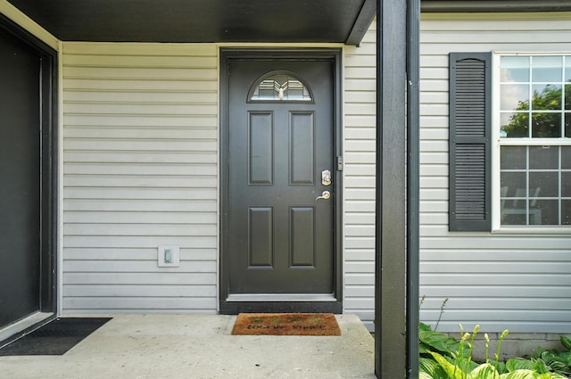 6803 Alex Dr, Canal Winchester, OH 43110 - doorway to property