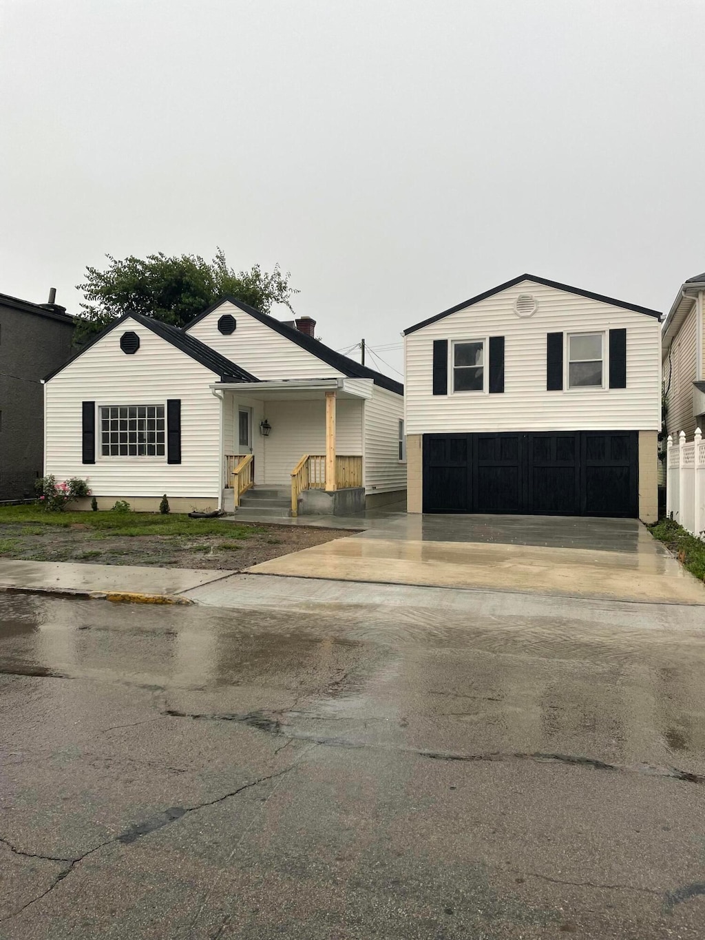 212 S Scioto St, Circleville, OH 43113 - view of front of house