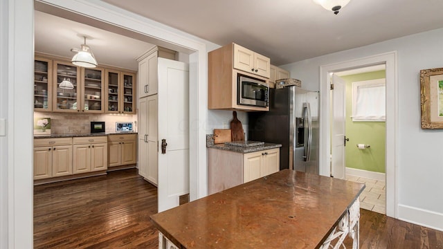 525 W College St, Granville, OH 43023 - photo 22