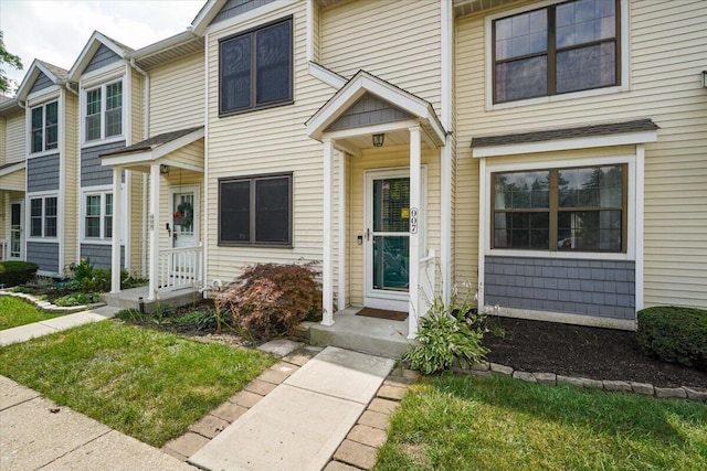 907 Soramill Ln Unit 8E, Columbus, OH 43085 - view of townhome / multi-family property