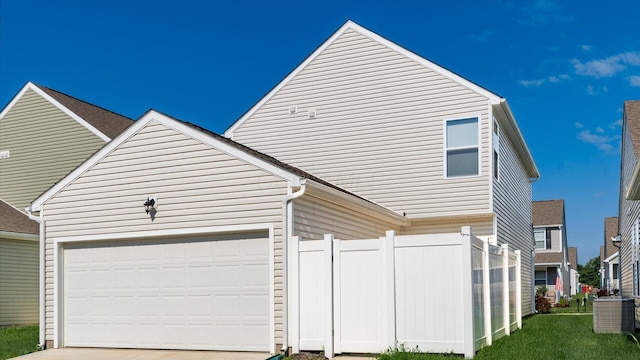 1968 Highbridge St, Newark, OH 43055 - view of front of home with an attached garage and driveway