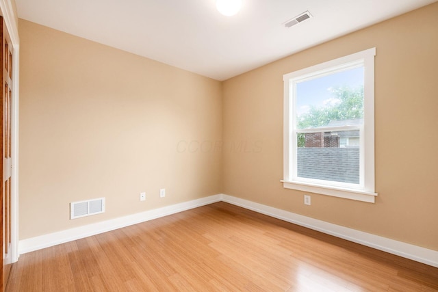1293 Avondale Ave, Columbus, OH 43212 - spare room with light wood-type flooring and baseboards