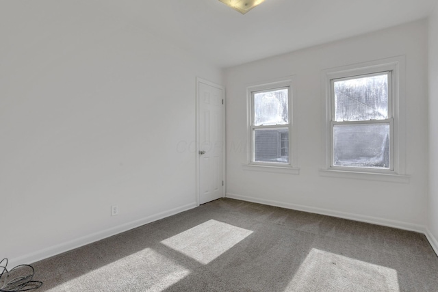 977 Sells Ave, Columbus, OH 43212 - unfurnished room with carpet floors