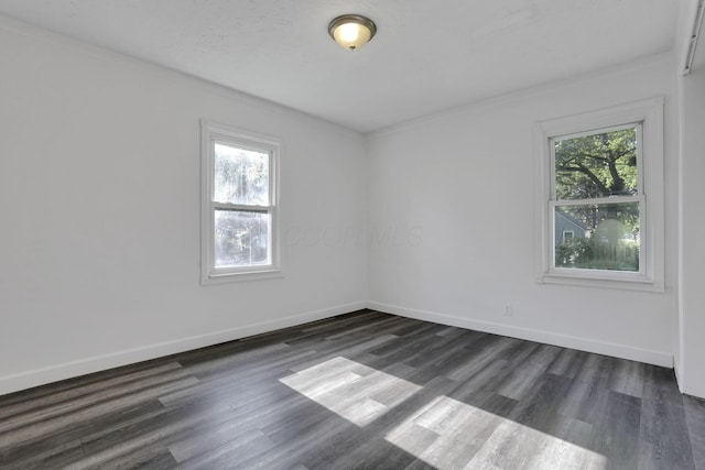 977 Sells Ave, Columbus, OH 43212 - unfurnished room featuring dark wood-type flooring and baseboards