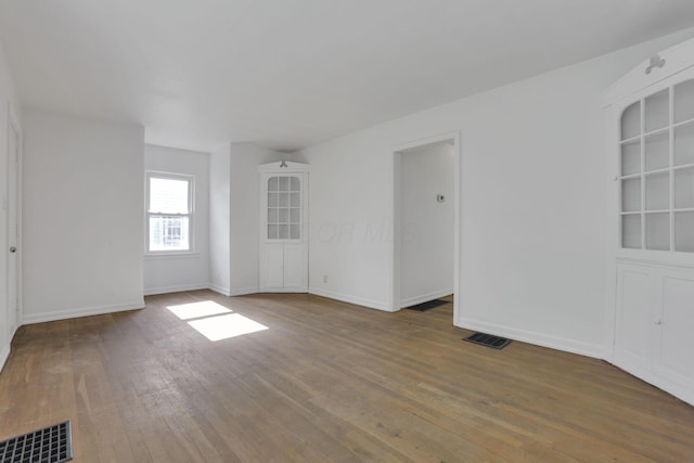 977 Sells Ave, Columbus, OH 43212 - spare room with hardwood / wood-style floors and baseboards