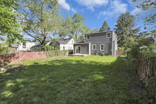 977 Sells Ave, Columbus, OH 43212 - rear view of property with a fenced backyard