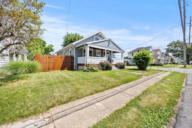 716 Uncapher Ave, Marion, OH 43302 - bungalow featuring covered porch