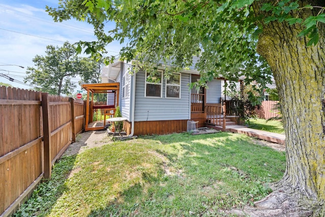716 Uncapher Ave, Marion, OH 43302 - back of property with a fenced backyard