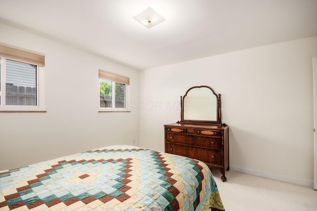 2269 Cranford Rd, Columbus, OH 43221 - bedroom with light colored carpet and baseboards