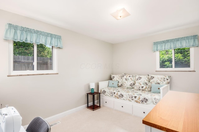 2269 Cranford Rd, Columbus, OH 43221 - bedroom with light colored carpet and baseboards