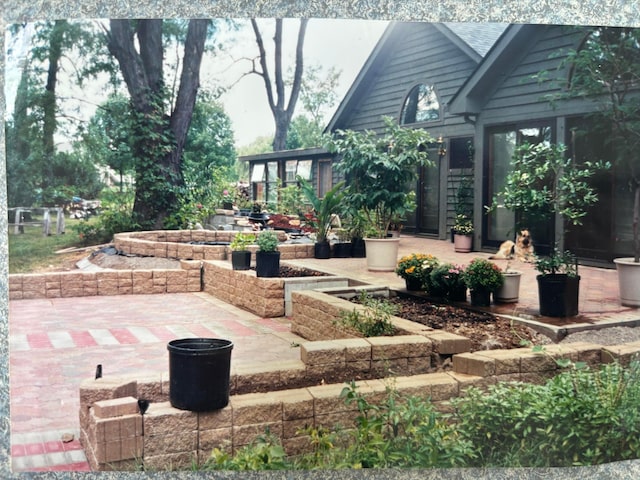 3535 Polley Rd, Columbus, OH 43221 - view of patio / terrace