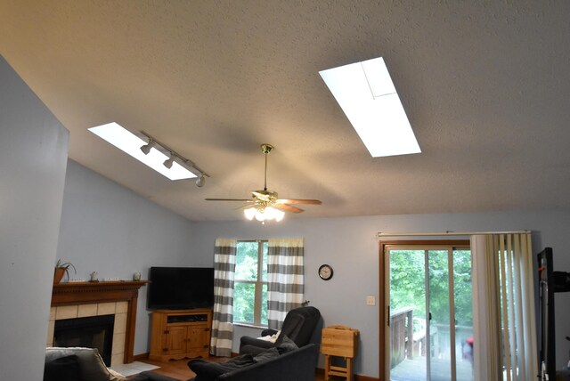 3887 Highland Bluff Dr, Groveport, OH 43125 - photo 9