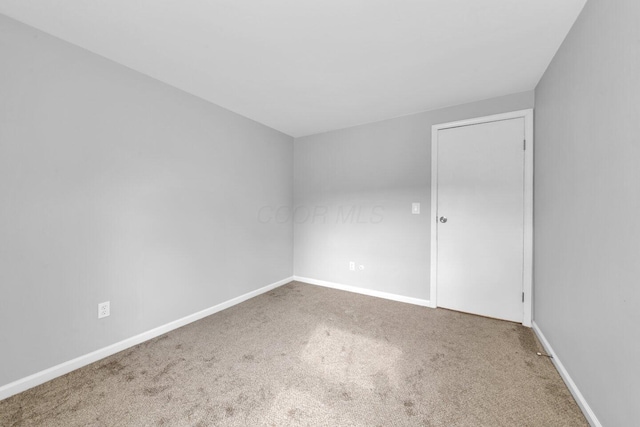 1030 Galliton Ct Unit B, Columbus, OH 43220 - carpeted empty room featuring baseboards