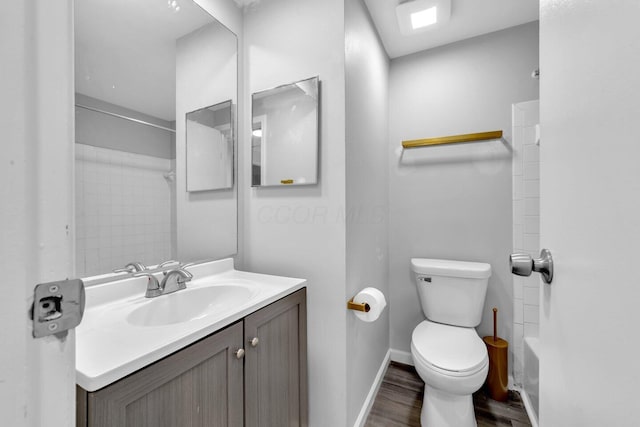 1030 Galliton Ct Unit B, Columbus, OH 43220 - full bath featuring vanity and wood finished floors