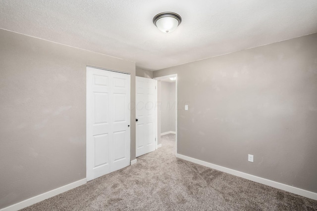 226 N Southampton Ave, Columbus, OH 43204 - unfurnished bedroom featuring carpet floors and a closet