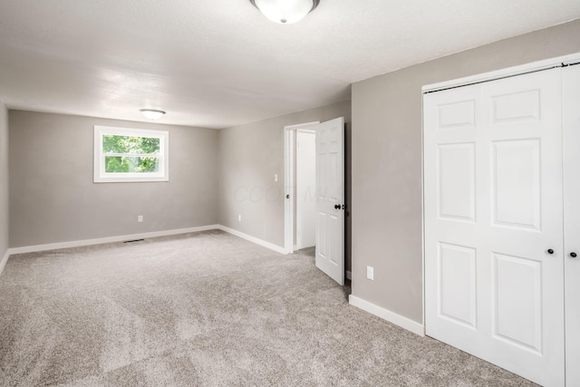226 N Southampton Ave, Columbus, OH 43204 - unfurnished bedroom featuring carpet and a closet