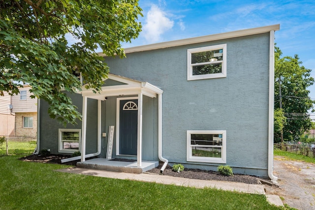 226 N Southampton Ave, Columbus, OH 43204 - view of front of house with stucco siding