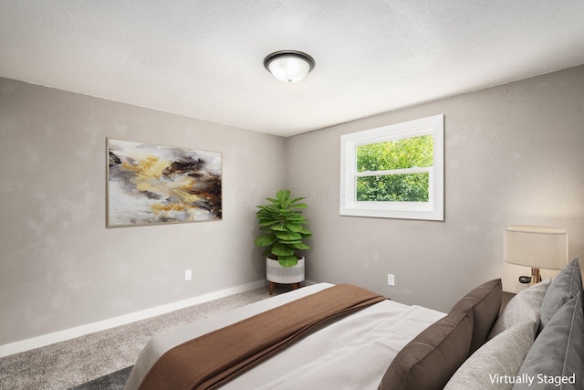 226 N Southampton Ave, Columbus, OH 43204 - carpeted bedroom with baseboards