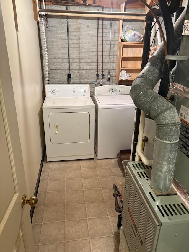 5264 Parkcrest Ln, Columbus, OH 43220 - laundry room with separate washer and dryer and light tile patterned floors