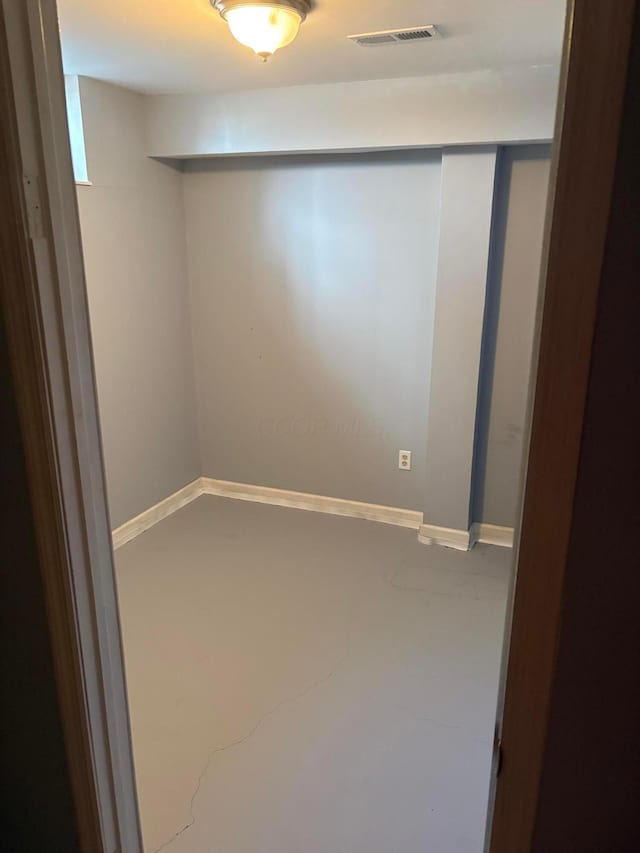 5264 Parkcrest Ln, Columbus, OH 43220 - spare room with concrete flooring