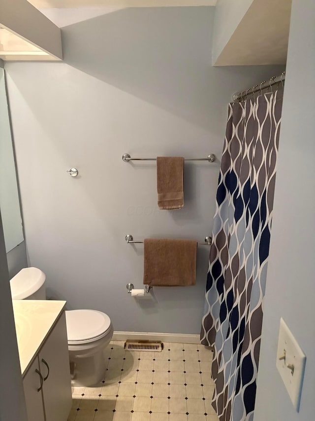 5264 Parkcrest Ln, Columbus, OH 43220 - full bathroom with vanity, tile patterned floors, and a shower with curtain