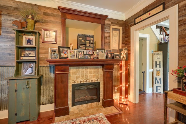 1715 Carroll Southern Rd NW, Carroll, OH 43112 - living area with wood finished floors, crown molding, and a tile fireplace