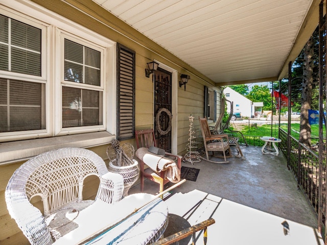 775 Koebel Ave, Columbus, OH 43207 - view of covered porch