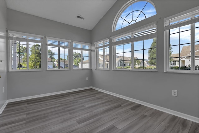 664 Bideford Ave Unit 11B, Blacklick, OH 43004 - unfurnished sunroom with plenty of natural light and vaulted ceiling