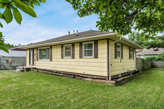 1193 Marble Dr, Columbus, OH 43227 - view of side of property