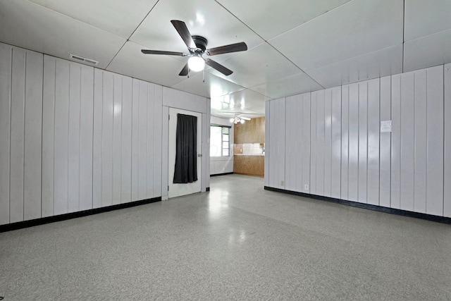 141 Dunmore Rd, Circleville, OH 43113 - spare room featuring a ceiling fan