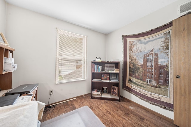 777 Mayme Moore Pl, Columbus, OH 43203 - office space featuring wood finished floors and baseboards