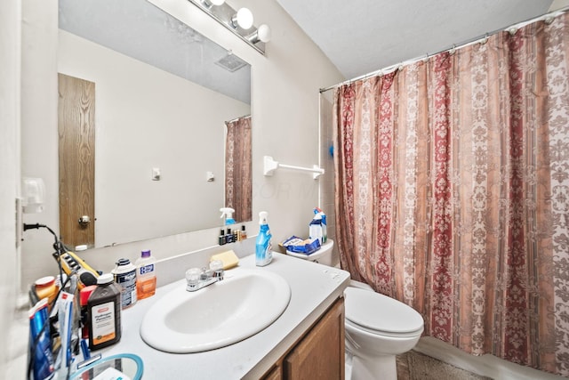 777 Mayme Moore Pl, Columbus, OH 43203 - bathroom featuring vanity and a shower with shower curtain