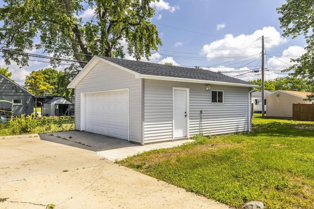 4256 Eleanor Ave, Grove City, OH 43123 - detached garage with concrete driveway