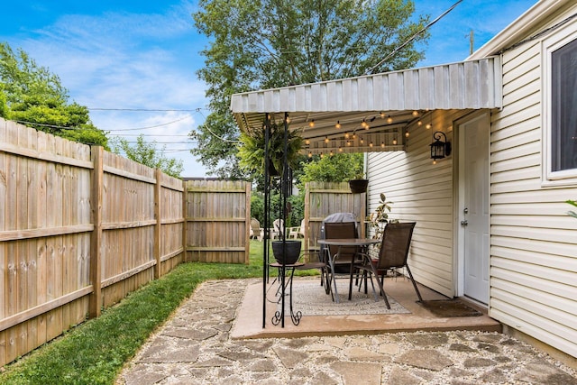 5950 Ambleside Dr, Columbus, OH 43229 - view of patio / terrace
