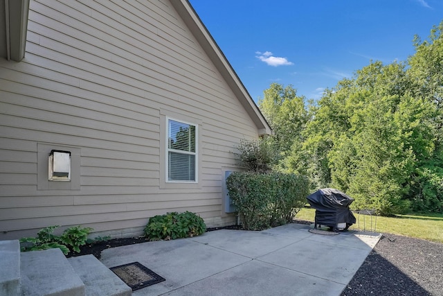 4887 Rays Cir, Dublin, OH 43016 - view of home's exterior featuring a patio area