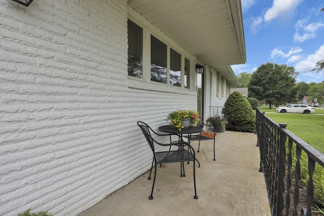 54 Barry Rd SW, Reynoldsburg, OH 43068 - view of patio / terrace