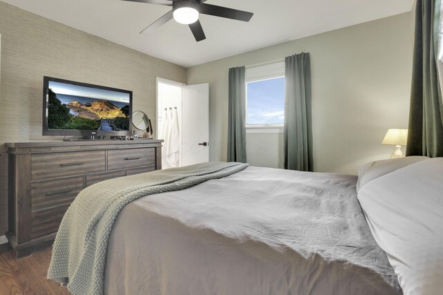 54 Barry Rd SW, Reynoldsburg, OH 43068 - bedroom with dark wood finished floors and ceiling fan