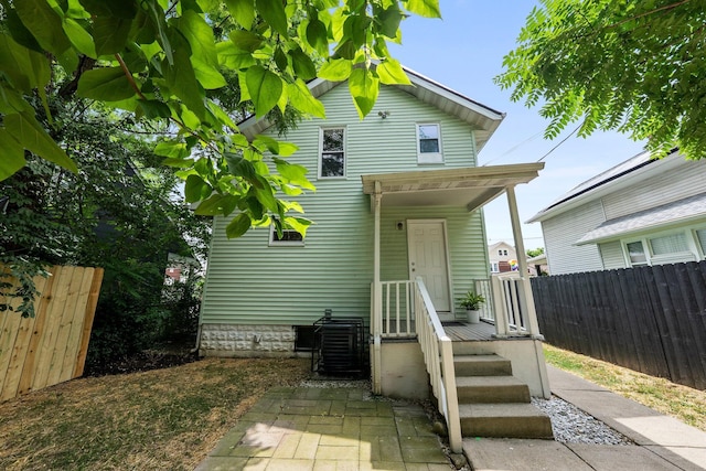 1008 E Whittier St, Columbus, OH 43206 - rear view of house