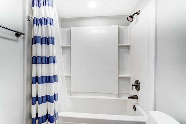 444 N Front St Unit 312, Columbus, OH 43215 - full bath with shower / bath combo and toilet