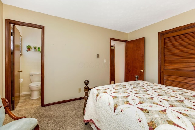 3251 Old Mill Rd NE, Lancaster, OH 43130 - bedroom with a closet, carpet, and ensuite bath