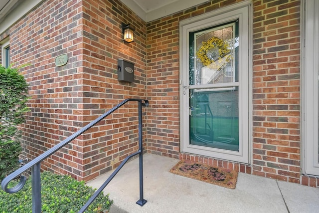 1533 Sandringham Ct, Columbus, OH 43220 - entrance to property featuring brick siding