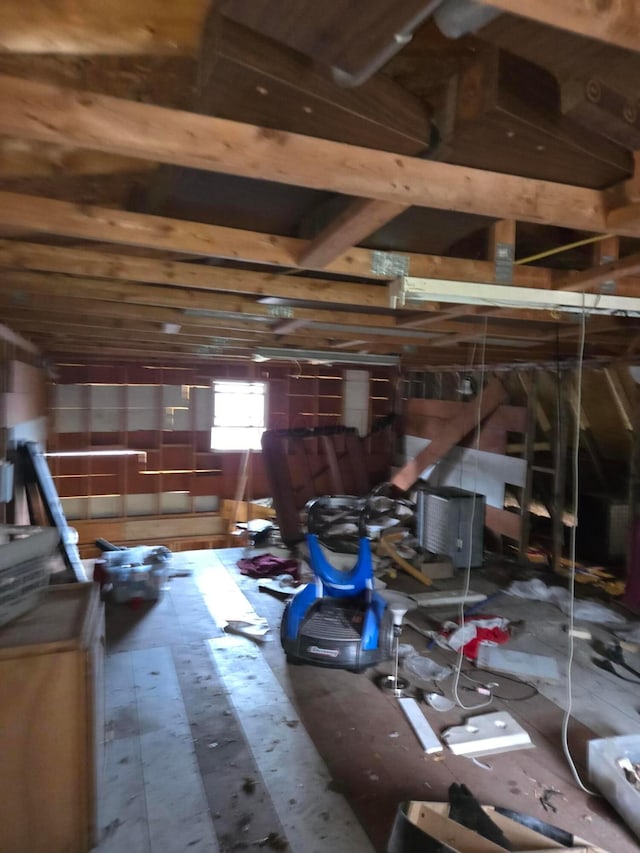 324 Quarry St, Marion, OH 43302 - view of unfinished attic