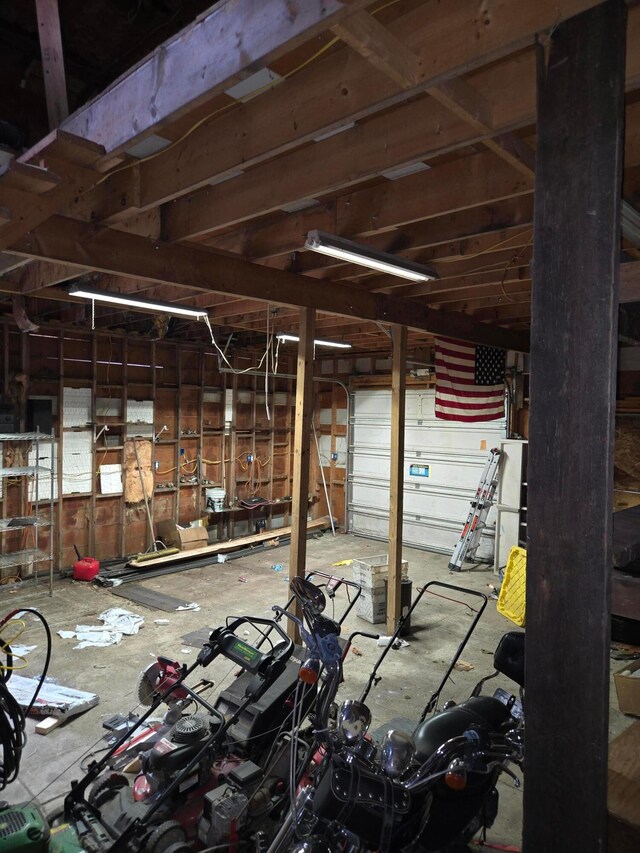 324 Quarry St, Marion, OH 43302 - miscellaneous room with a garage