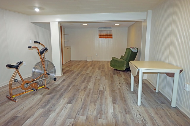 5278 Edgeview Rd, Columbus, OH 43207 - living area with wood finished floors and baseboards