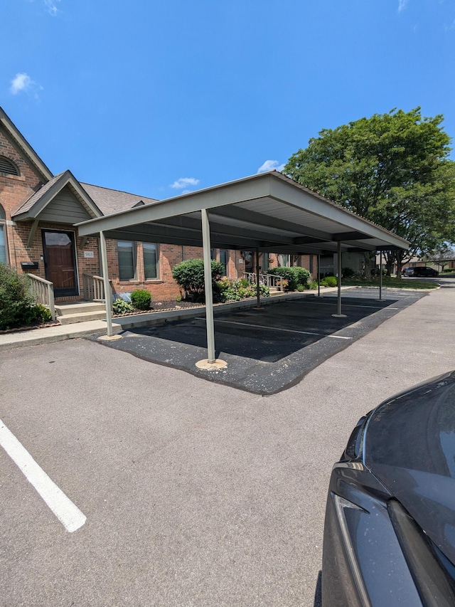 5813 Thada Ln, Columbus, OH 43229 - view of covered parking lot