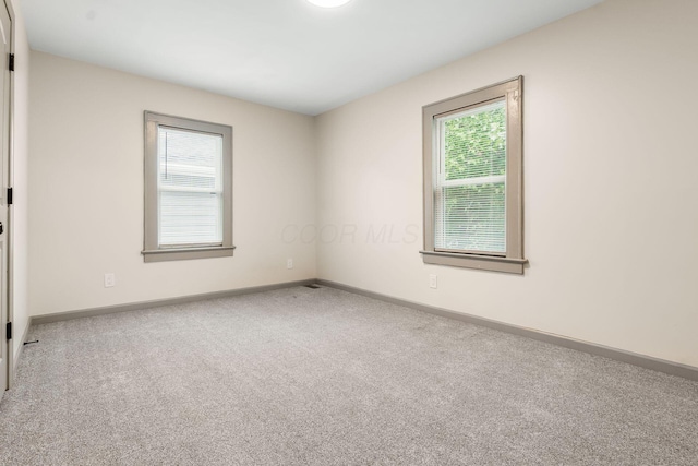 139 S Princeton Ave, Columbus, OH 43222 - carpeted empty room featuring healthy amount of natural light